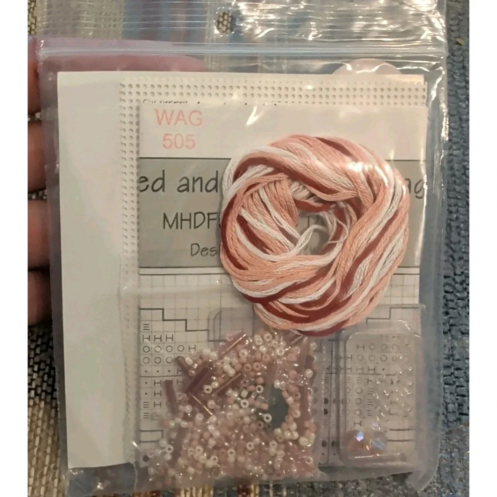 New 2000 Kit Mill Hill Glass Counted Bead MHDF5 Rose Dragonfly